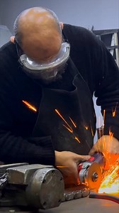 Forging a knife blade from raw steel, shaping and polishing with care. Watch the metal take on a beautiful pattern. #Metalwork #BladeForging #ArtisanCraft #Cooking | Knives Project