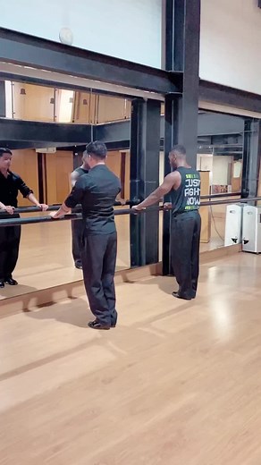 Tango tecnique 🔥❤️ Performance: @chetango y @cristiancerezo Maestra y coreógrafa @fernanda.ghi #tango #tangoargentino #tangoexpo #танго #milonga #dance #argentinetango #tangoba #dancereels #tangoargentine #tangonuevo #istanbul #tangomusic #tangousa #buenosaires #tangoitalia #tangotechnique #tangoespaña #tangofrance #tangopassion #dancelife #bailar #tanguera #tangosalon #tangoescenario #bailarina #dancer #tangolesson #music #tangoshow