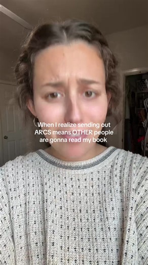 ARC signups for “False Start” are still open, but they’ll be closing Monday! If you’ve already signed up, I’ll be sending out an email today with updates. 🥰 “False Start” is an F1 romance book that includes: Fake dating—>real feelings Slow burn that hurts “You’re the first person to really see me” Paparazzi chaos quiet moments #sportsromancebooks #f1romance #booktok #emilyhenry #romcombooks