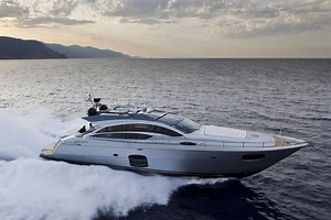 Pershing Yachts 74