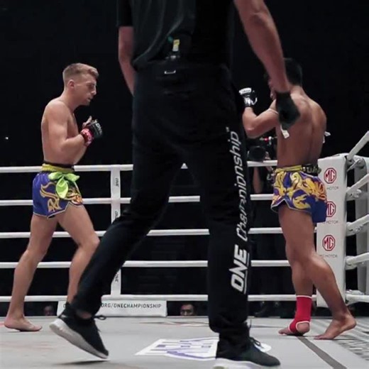 Launching hard 🚀 Will Jonathan Haggerty retain his ONE Bantamweight Kickboxing World Title against Hiroki Akimoto on October 17 at ONE SAMURAI 4?