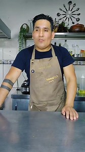 Como se prepara arroz con pato en un restaurante #crismarperu | Crismarperu
