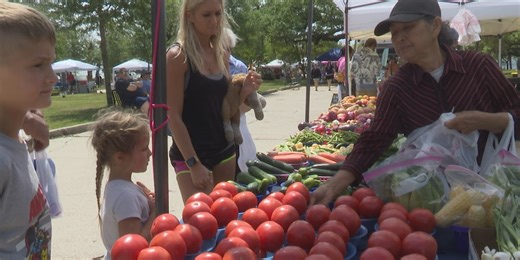 “I get my produce only from the farmers market” Locals share advantages of shopping at farmers markets