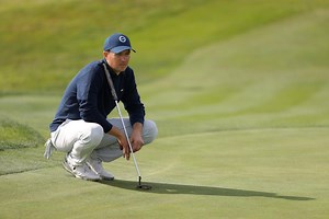 Jordan Spieth saves par after wild, terrifying cliff shot at Pebble Beach