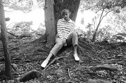 Taylor Swift Leaves Her Comfort Zones Behind on the Head-Spinning, Heartbreaking 'Folklore'