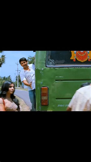 Neethaane En Ponvasantham on Instagram: "Yennodu vaa va endru solla maten🤍"