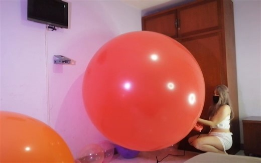 I bought a leaf blower to pop a 72 inch balloon