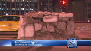 Mysterious igloo built in downtown Chicago