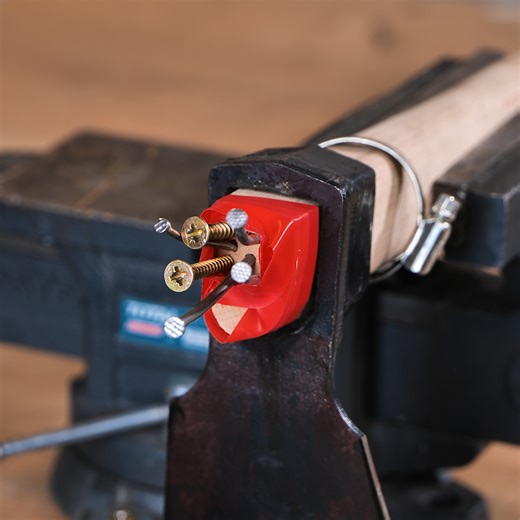 5.4M views · 18K reactions | DIY axe handle replacement made easy | MetDaan | Facebook