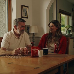 What’s your Personali-Tea? ☕ For Ollie, making tea is an art form. Who makes the best cup of Barry’s Tea in your house? 🫖 | Barry's Tea