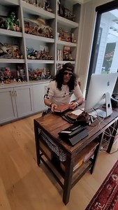 New GIVEAWAY contest by Meegan check her Instagram Slash #Slash AXE HEAVEN | Slash Addict