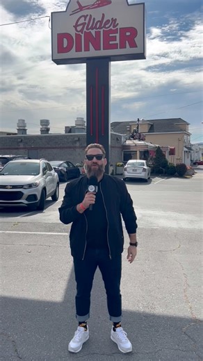 93K views · 1.7K reactions | Texes Weiner Review: Part 15. We are at the The Glider Diner in Scranton, Pennsylvania for lunch. What’s your order? #Diner #Lunch #Food #TexasWiener #HotDog. | DiMattia’s Food Fight | Facebook