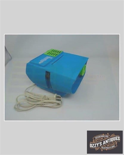 Vintage View-Master Entertainer Projector Electric Blue & Green With Cord