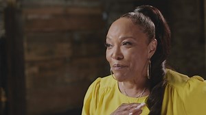 Who would’ve known that Lynn Whitfield’s crazy persona in ‘A Thin Line Between Love and Hate’ was semi inspired by her dad’s dental patient? Set your DVR this Sunday at 10P/9C as she speaks on the iconic film and working alongside Martin Lawrence | TV One