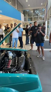 Live from Cape Town - Claremont VW - hanging with hundreds of new and old friends and their cars ❤️ | Jamie Orr