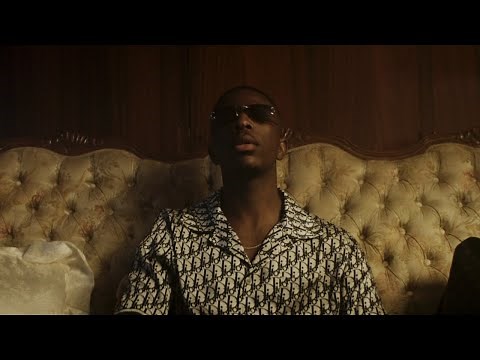 Uzi - Bella (Clip Officiel)