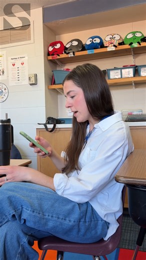 Eliza Fultz, a first-grade teacher at Valley View Elementary, read a sample of comments from her students in response to ongoing ICE enforcement, which has led to detentions of students at the school along with their families. By Dymanh Chhoun #ice #minnesota #immigration #students | Sahan Journal