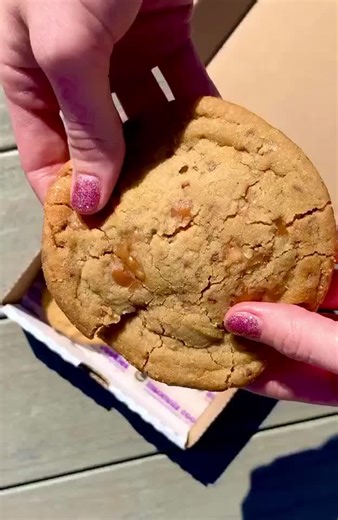 Deluxe Salted Caramel Cookies - Homemade Recipe