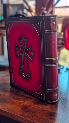 Crafting Custom Bookbinds with Velimira Designs