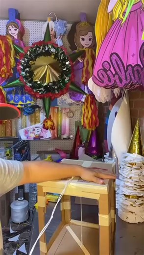 #viral#FYP#DIY#Piñatas#Pinatas#Piñatasdeestrella#Pinatasdeestrella#papelcrepepinguino#@Pinata0404#foryou #parati #Pinata giratoria#Pinata tornado#craft