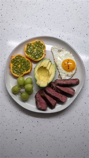 Dani Cole on Instagram: "Behind the scenes 🥰 #cooking #cookwithme #cookingfail #behindthescenes"