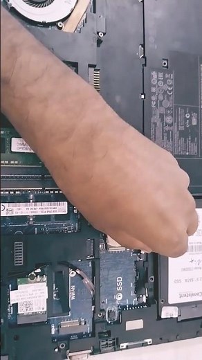 CMOS battery replacement #computerhardware #computertechnic