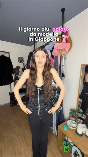 Adelaide Mati PETITE Model | Oggi la mia agenzia di moda mi ha chiamato per farmi fare la cosa che odio di più: mi farà di nuovo fare le polaroid 🇯🇵✨ | Instagram