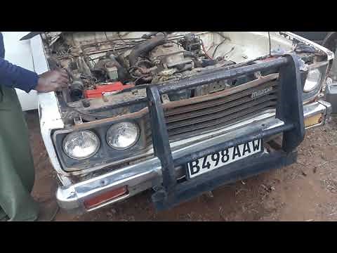 MAZDA B1600 engine start