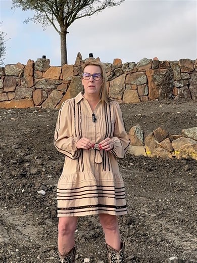 !!!!New Community Alert: Landmark by Hillwood in Denton!!!! Landmark is Hillwood’s newest Denton community and it’s already building momentum: ✅ 9 builders ✅ Model homes are starting to be built ✅ First move ins expected this summer If this one is on your radar, now is the time to stay ahead of the crowd. Join the interest list for updates: 👉 https://bit.ly/LandmarkbyHillwoodInterestList Learn more about Landmark: https://www.landmarkbyhillwood.com www.LisaDyer.com Dyer Gets It Done Brokered by