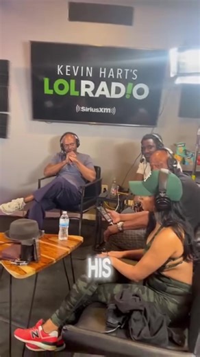 Quakes House listen 2/17 1 pm PST 4 pm Est . . . . . #thepettycorner #quakeshouse #standupcomedy #siriusxm