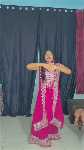 uddi uddi #youtubeshorts 😍#newdancevideo 🌟🌟🌟#viralshort 🥰🥰#nisharawatofficial