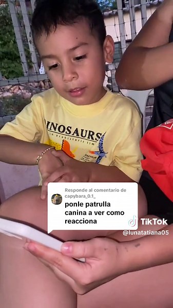 Reacción divertida a video de Paw Patrol