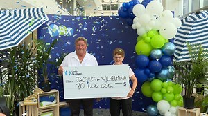 Two Quebec strangers split $70 million Lotto Max jackpot