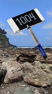 Reading 4 digit SMD resistor values. #Reels #viral #shorts #diyprojects #LED #creative #FM #repair #electronics #radio #tvtabung #electrician #speaker #audio #diy #diyproject #ideas | Belajar Servis Elektronika