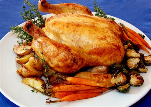 It’s turkey cooking 101! How to bake your Thanksgiving bird the right way.