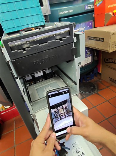 lets fix this bill jam in this ATM #ATM #trending #fyp #creatorsearchinsights #newmexico