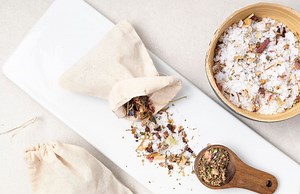 Sel aromatisé : avec quel ingrédient mélanger le sel ? - Elle à Table