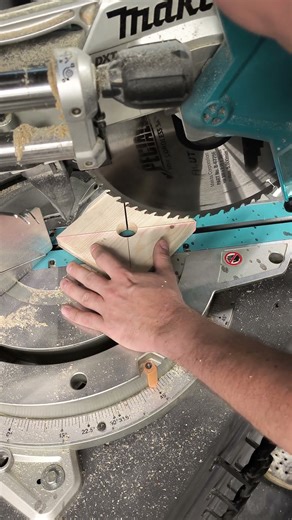 Workshop Hack Part 9: DIY 90-Degree Corner Clamping Jig! #workshop #diy #lifehacks