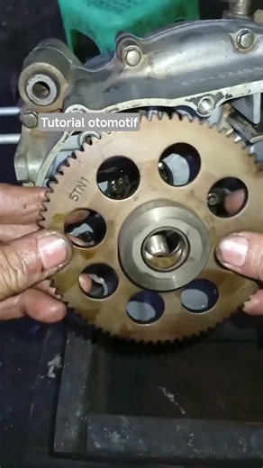 cam chain installation stage #mechanic #tutorialmotor