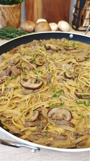 Pasta with a special mushroom sauce #cookingvideo #pasta #mushroom #easyrecipe #foodlover #meat