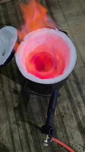 #smelter #foundry #furnaces #gold #casting