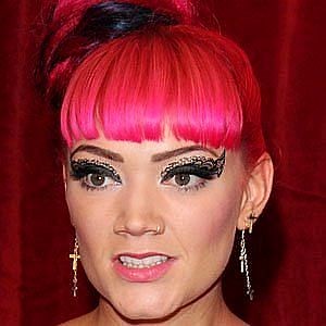 Hollie-Jay Bowes – Age, Bio, Personal Life, Family & Stats | CelebsAges