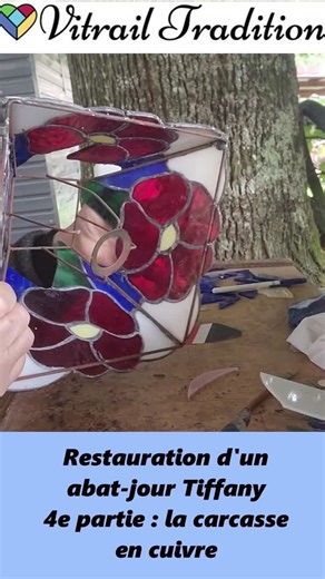 Restauration d’un abat-jour : réparer ou recréer ? ✨Dans la restauration du patrimoine, chaque choix engage une réflexion éthique autant que technique. La carcasse en cuivre de cet abat-jour, très… | Dr Catherine BOROT ALCANTARA