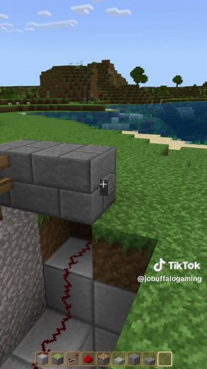 How to Build an Automatic Fence Gate in Minecraft 1.20