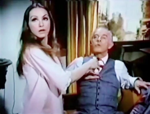 Julie Newmar as Lilah McGuinness - The Feminist and the Fuzz #julienewmar #70s #femmefatale #cultfilms