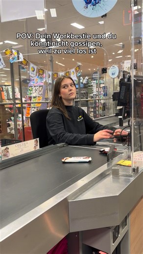 EDEKA Fischer on Instagram: "No time for tea… 💔☕️ *Werbung* #edeka #edekafischer #wirliebenlebensmittel #einzelhandel #edekaherzstücke #roth_erleben #funny #lachen #humor #gossips #workbesties❤️"