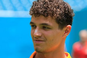 Norris SLAMS 'rocket' Turn 1 manoeuvre