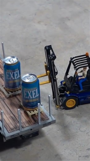 Hope the guys have been working on their fine motor skills cuz this penalty's a doozy. Welcome to Loading Wars: YouTube's OG RC gameshow. #RC #Forklift #nonalcoholic #penalty #gameshow | RCSparks Studio