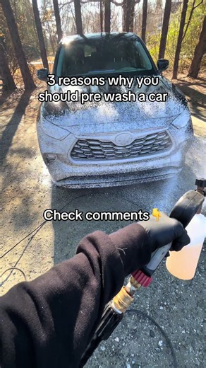 3 Reasons Why You Should Pre-Wash Your Car