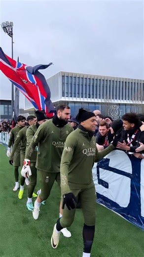 279K views · 10K reactions | PSG fans are really the best  | PSG - Paris Saint-Germain | Facebook